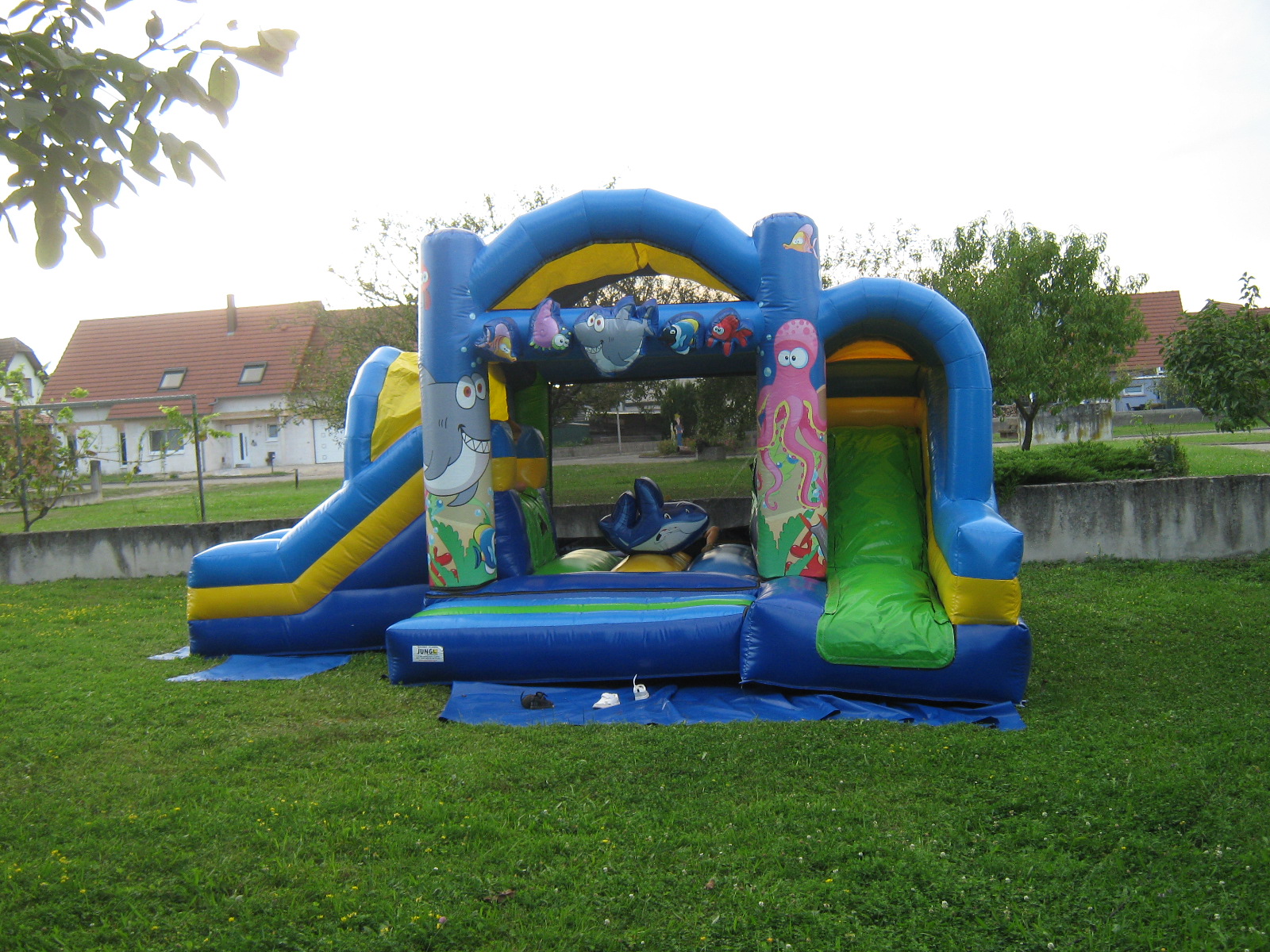 chateau gonflable